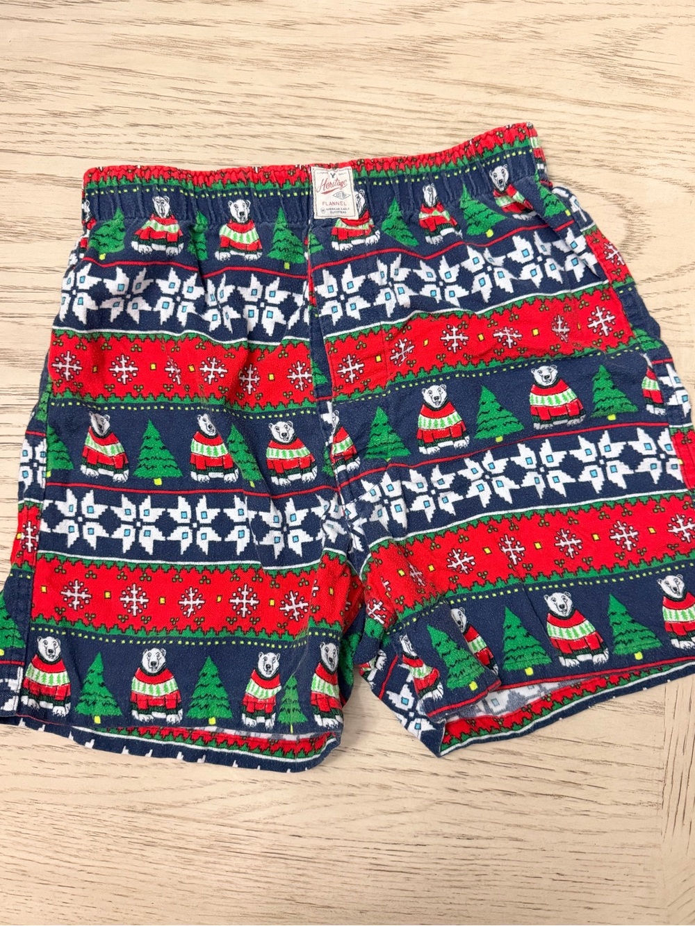 American Eagle Navy Holiday Polar Bear Flannel Lounge Shorts